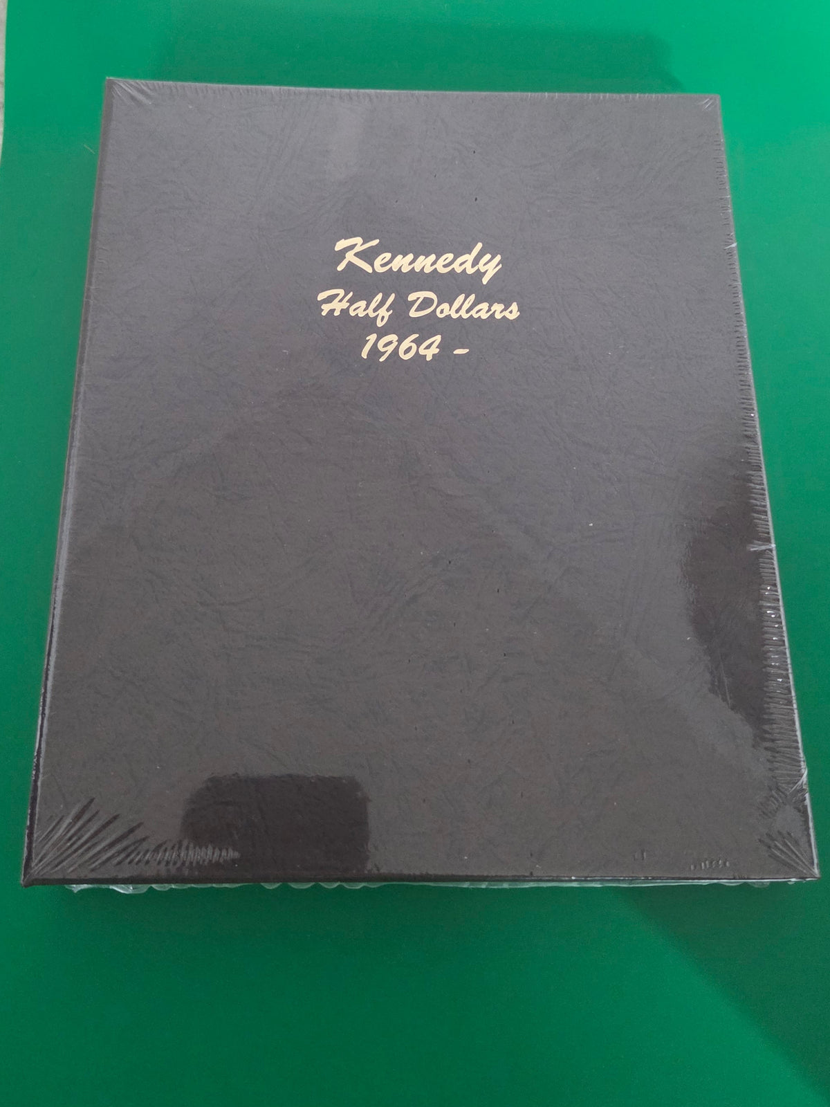 DANSCO ALBUM KENNEDY HALF DOLLARS 19*64-